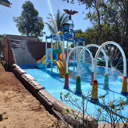 Aldeia Do Lago Caldas Novas Lindo Apt Com Cozinha Mobilia Nova Pode Levar Bebidas Na Area Das Piscinas Exteriör bild